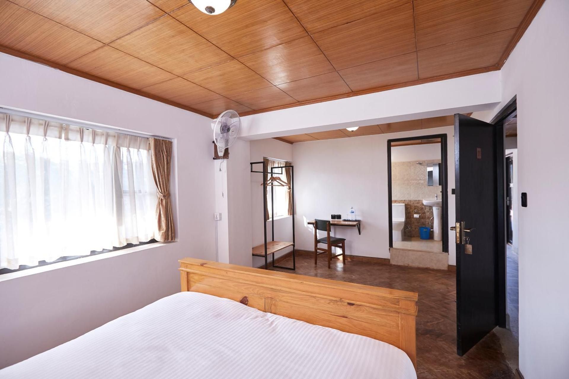 Bandipur Bliss Deluxe King Room 2