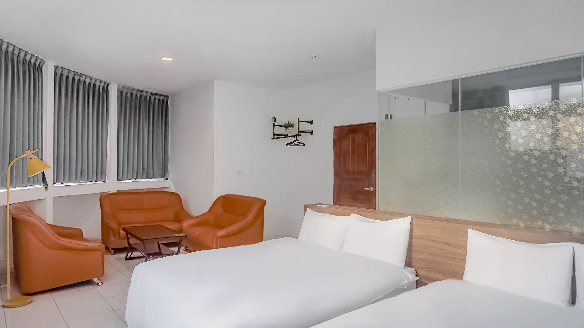 Deluxe Quadruple Room