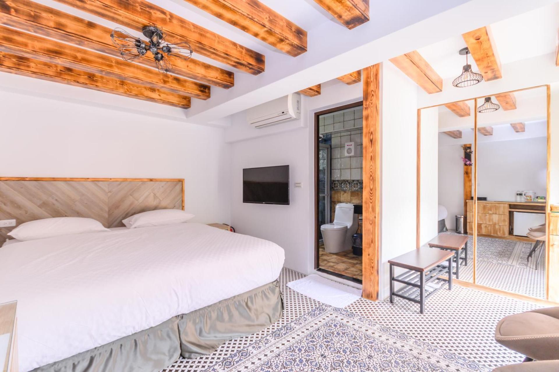 Double Room with Private Bathroom