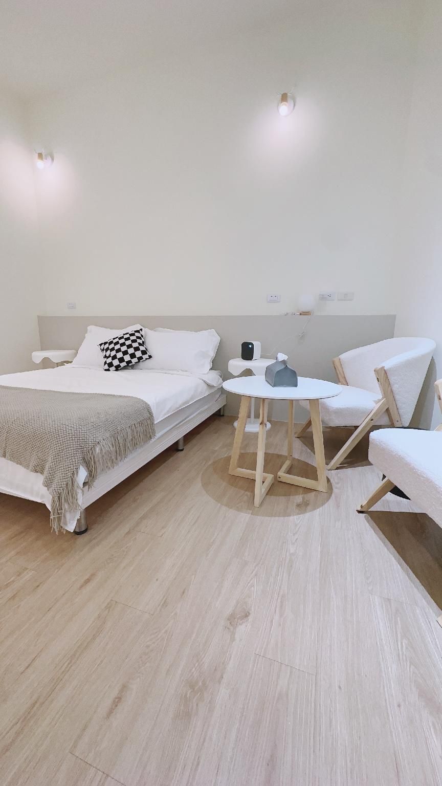 Mountain_daily Double Suite 2