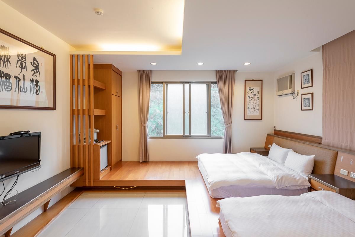 Quad Room B