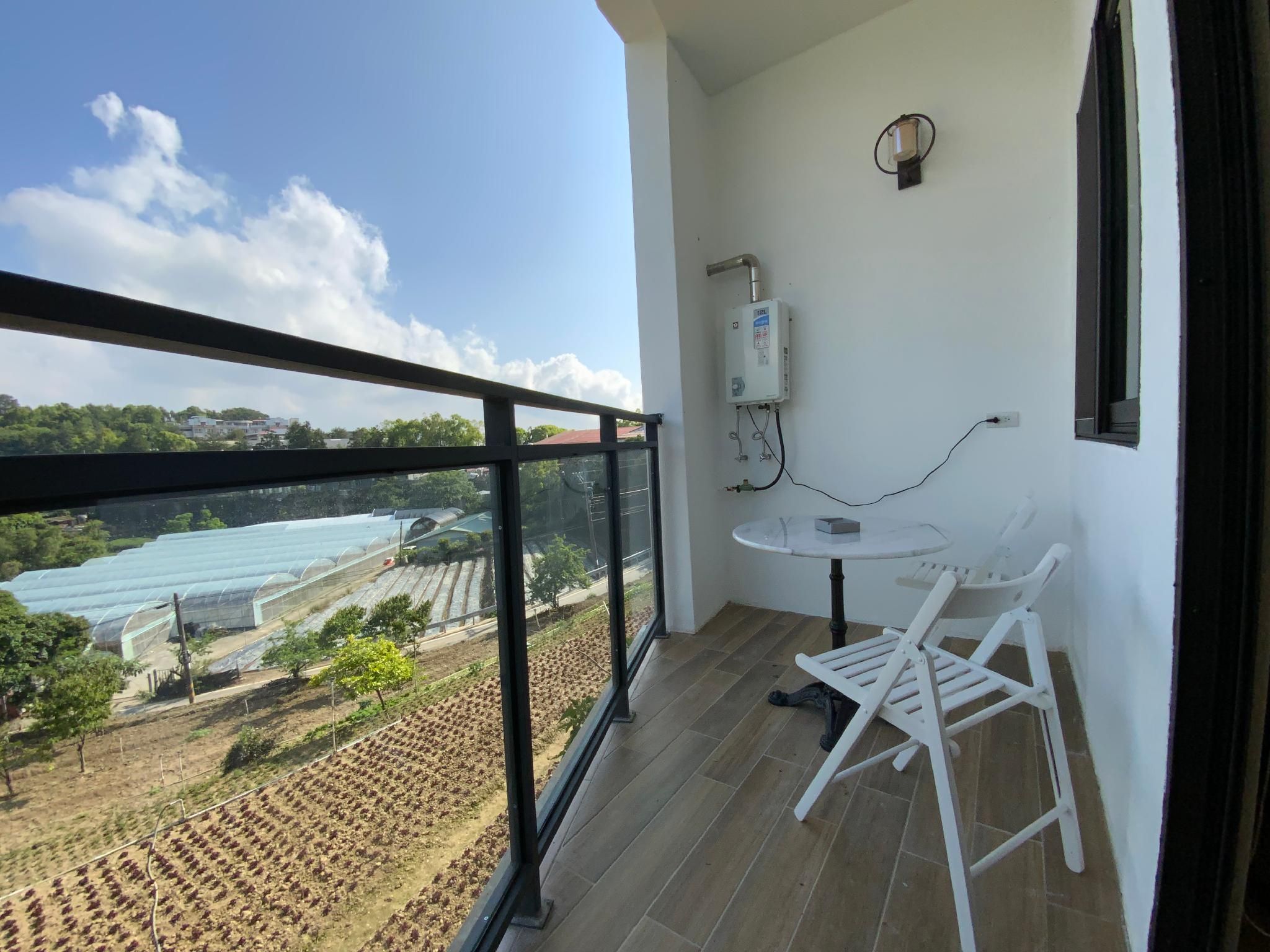 1350 Hostel Double Balcony 2