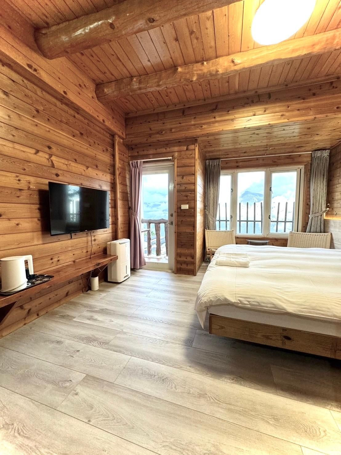 Deluxe Double Room with Balcony - Non-Smoking