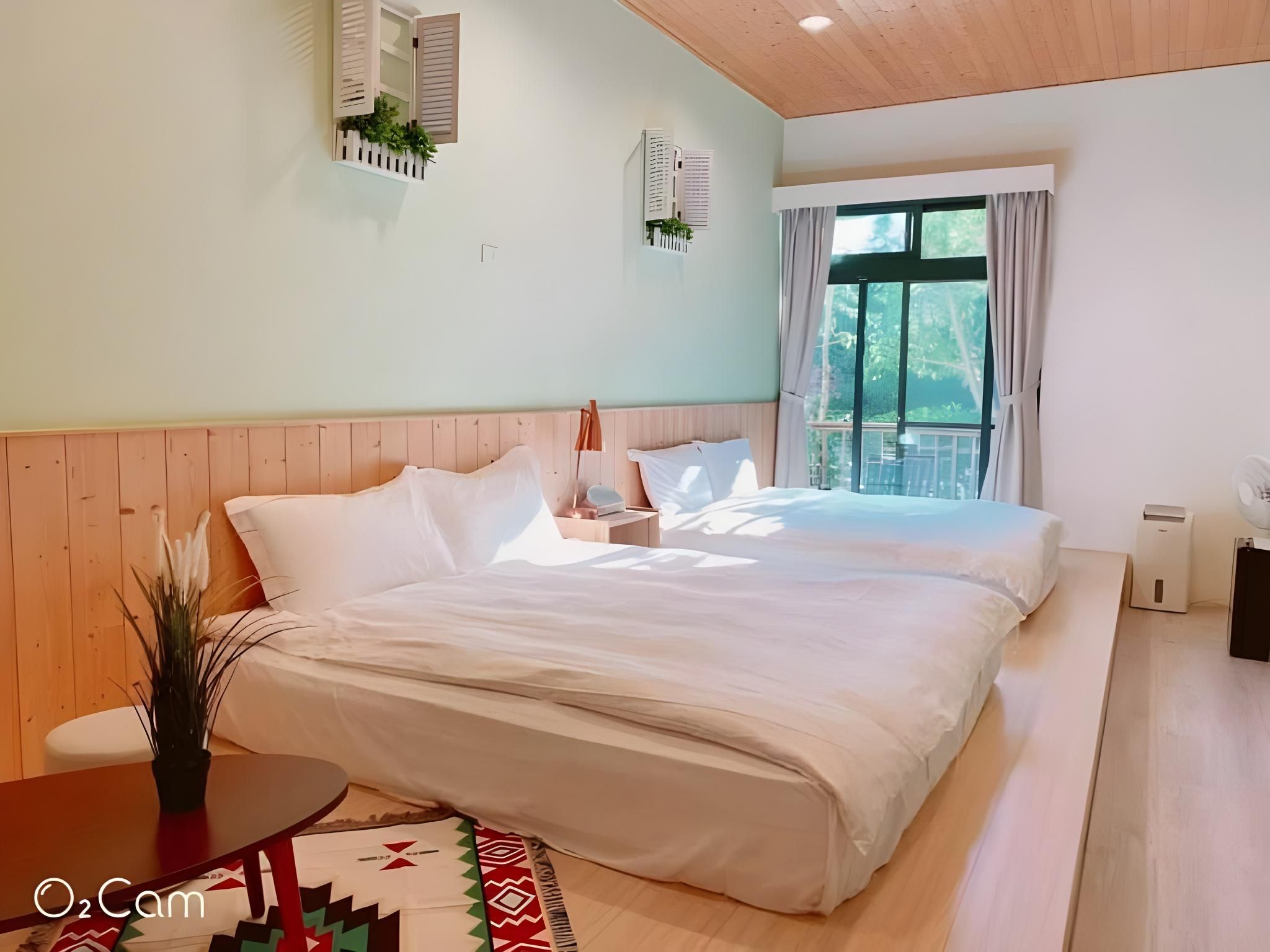 Run of House Classic Double Room without Bathtub
