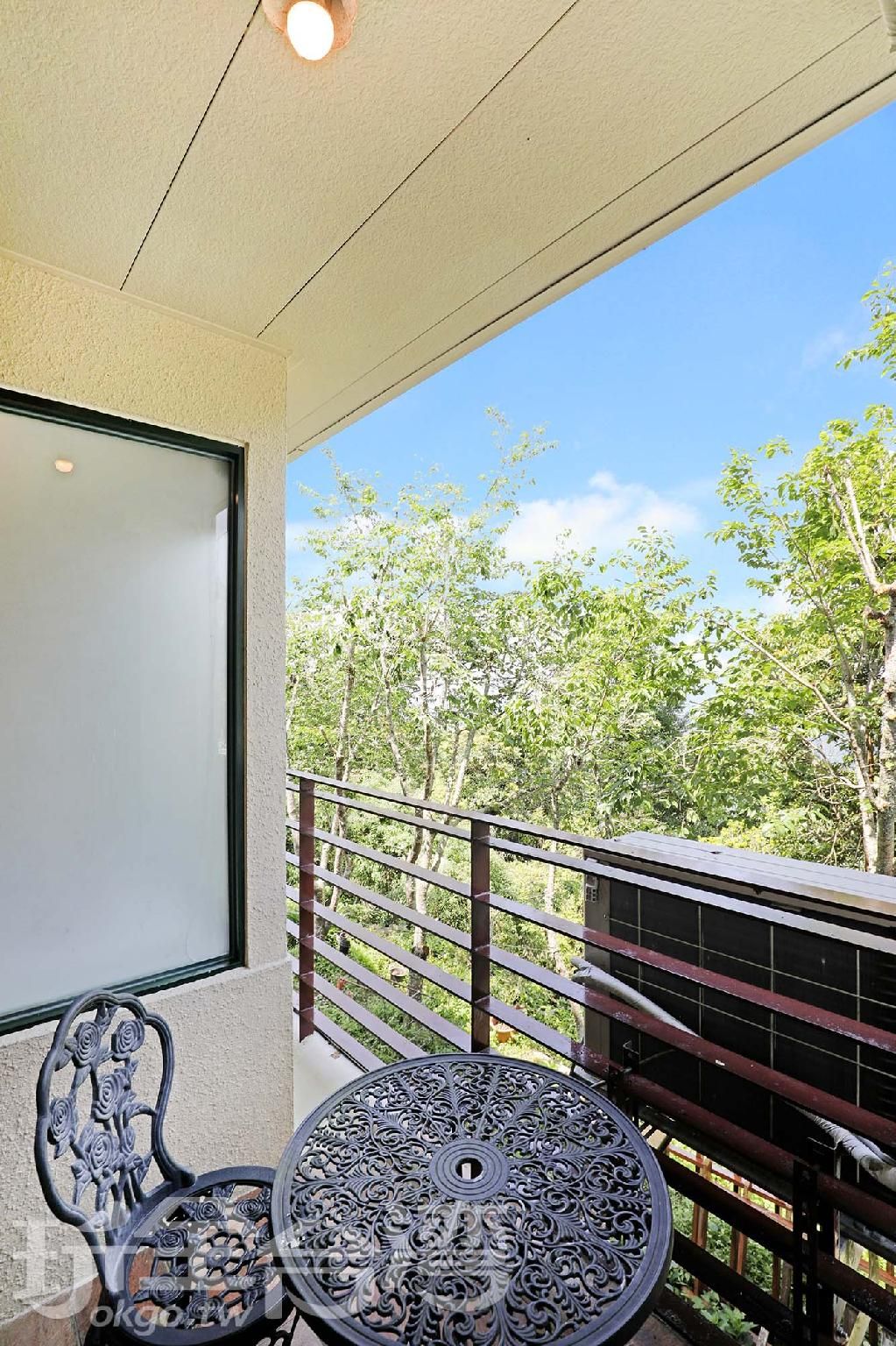 Double Room with View