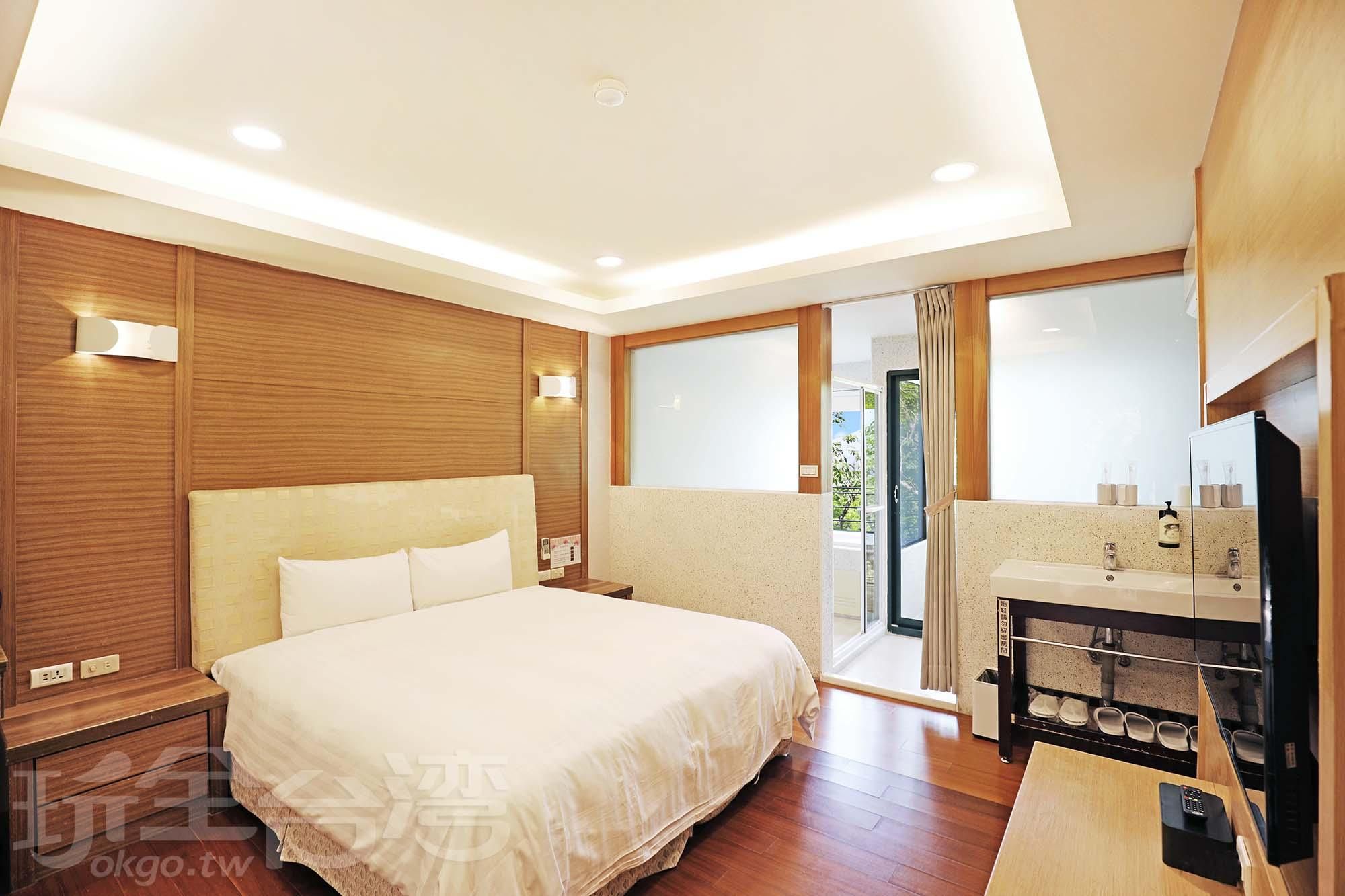 Double Room with View