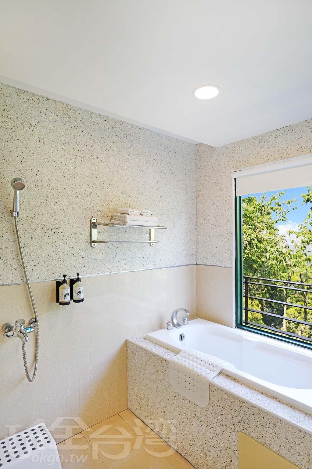 Double Room with View