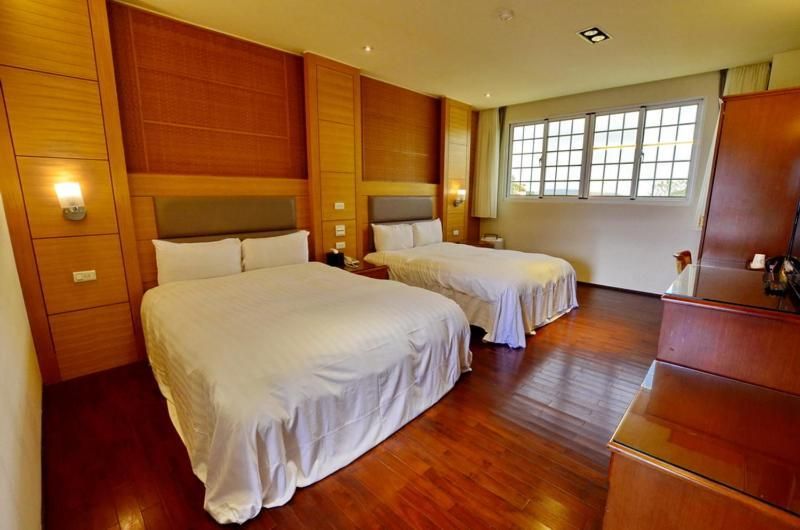 Quad Room