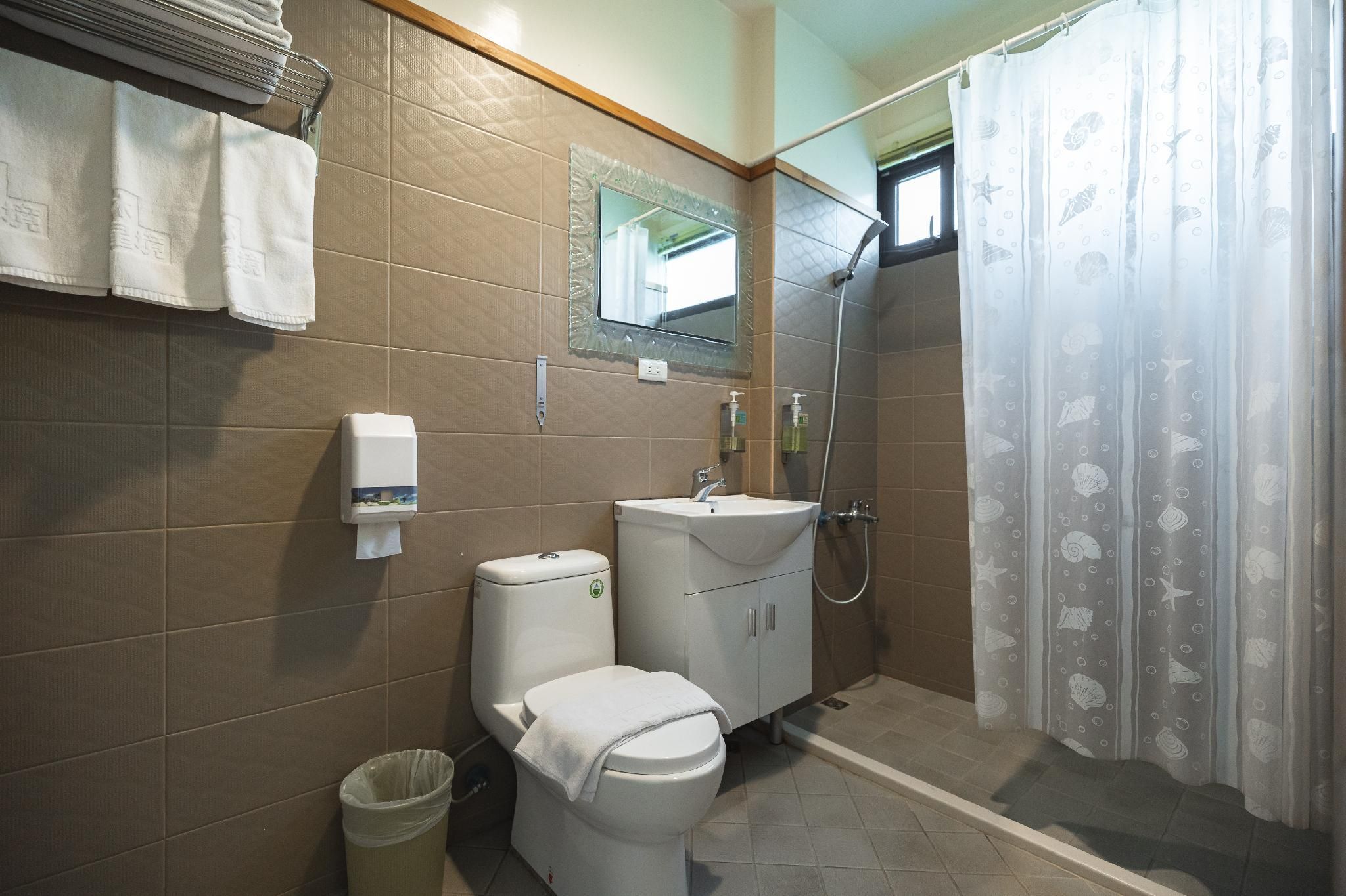 Family Room (5 Adults)