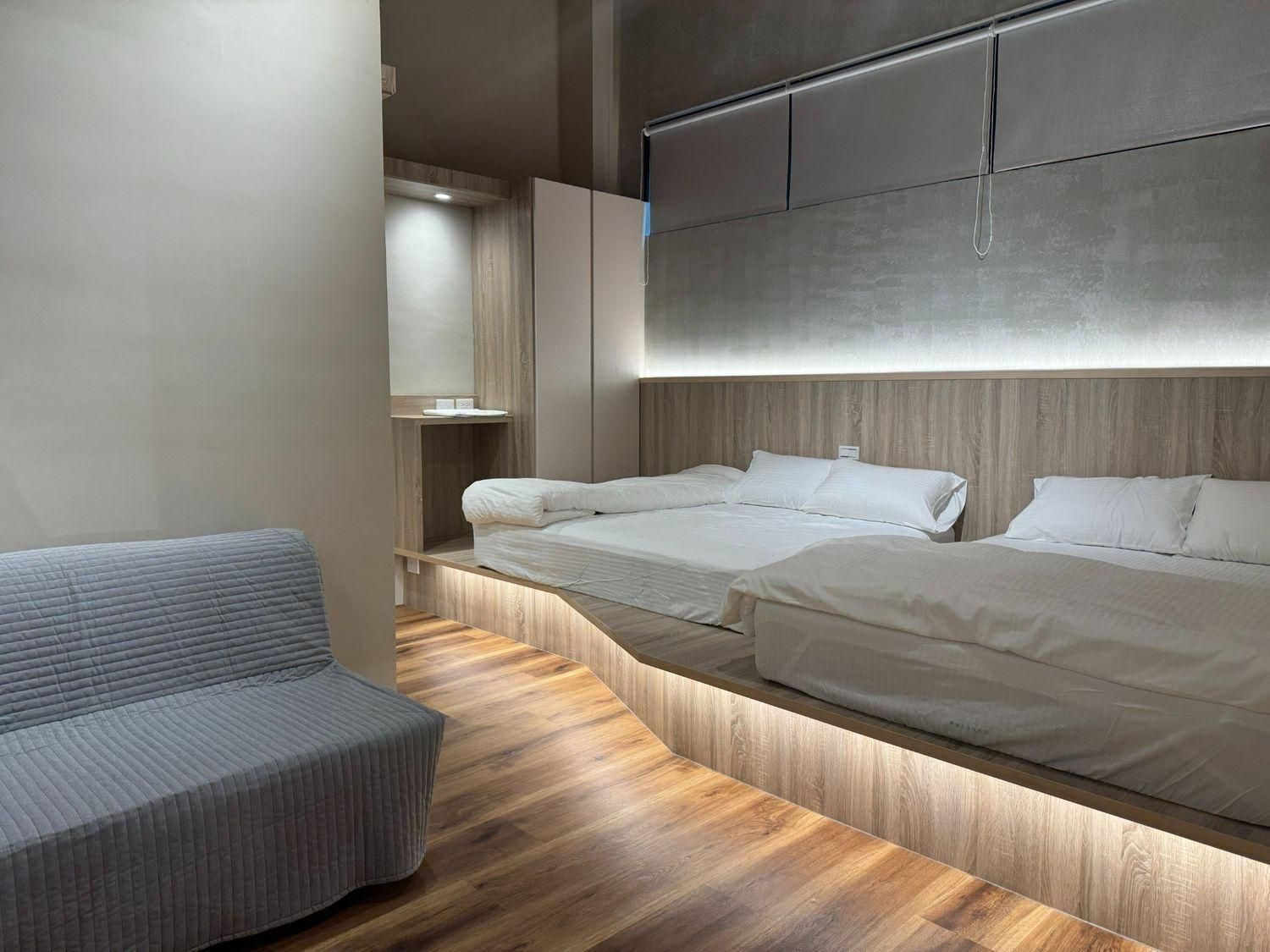 Deluxe Quadruple Room