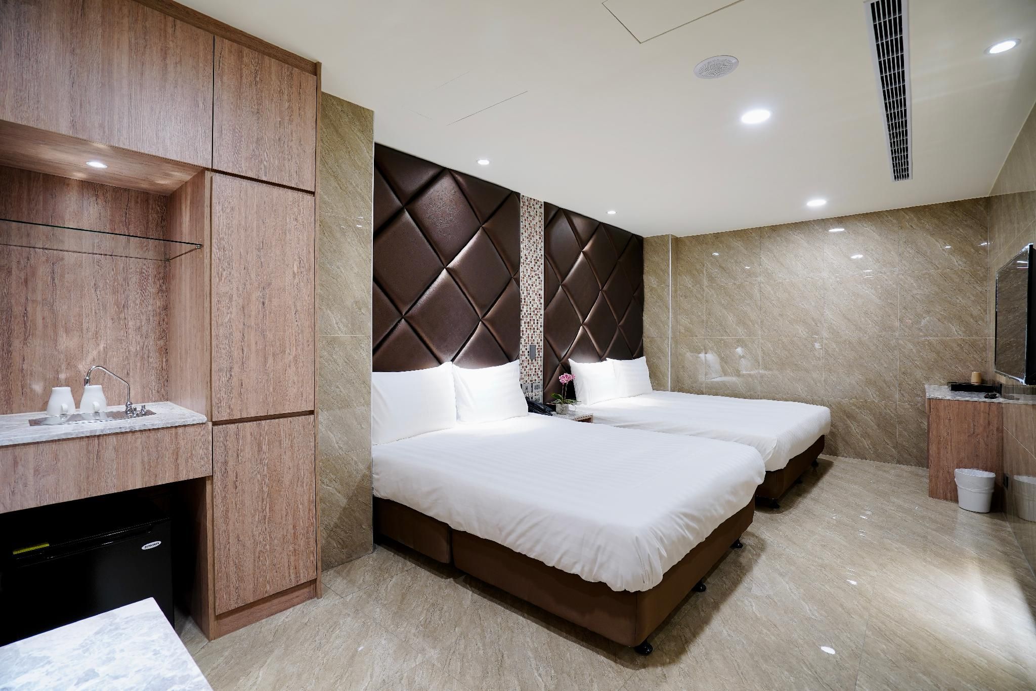 Quadraple Room