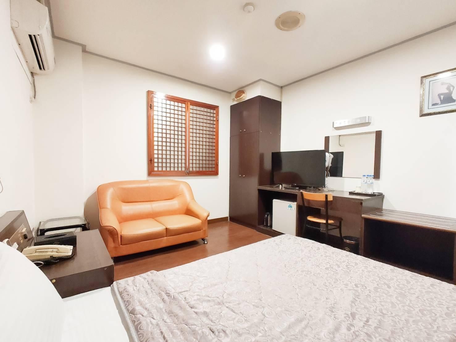 Royal Business Hotel VIP Suite