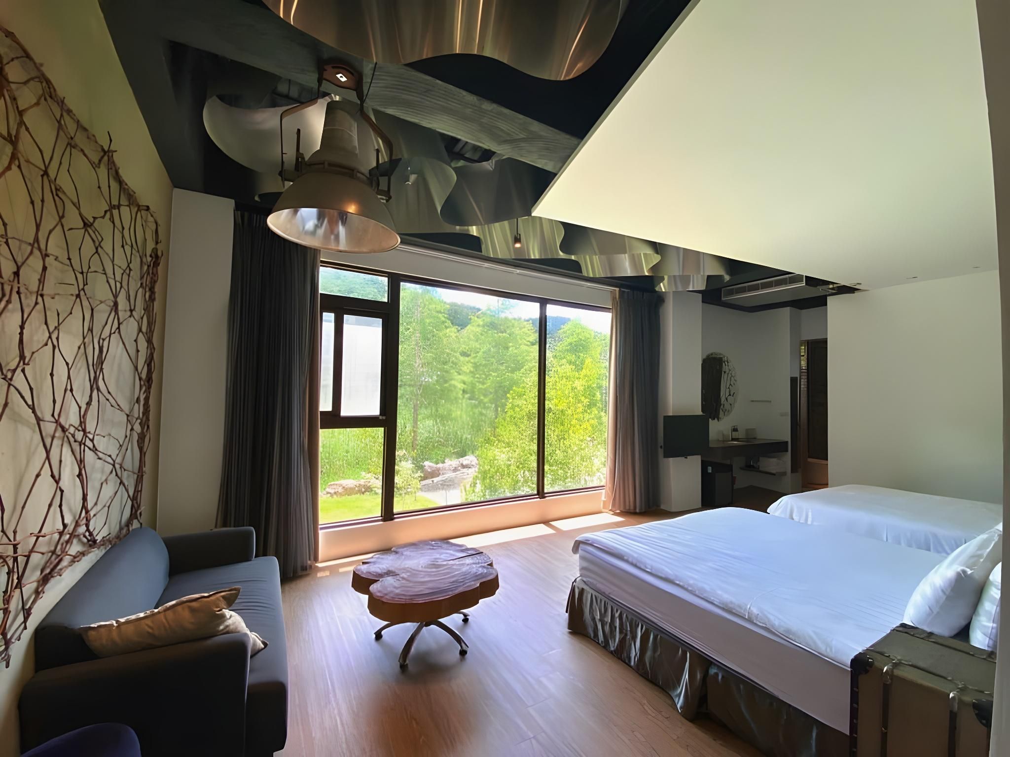 Deluxe Quadruple Room