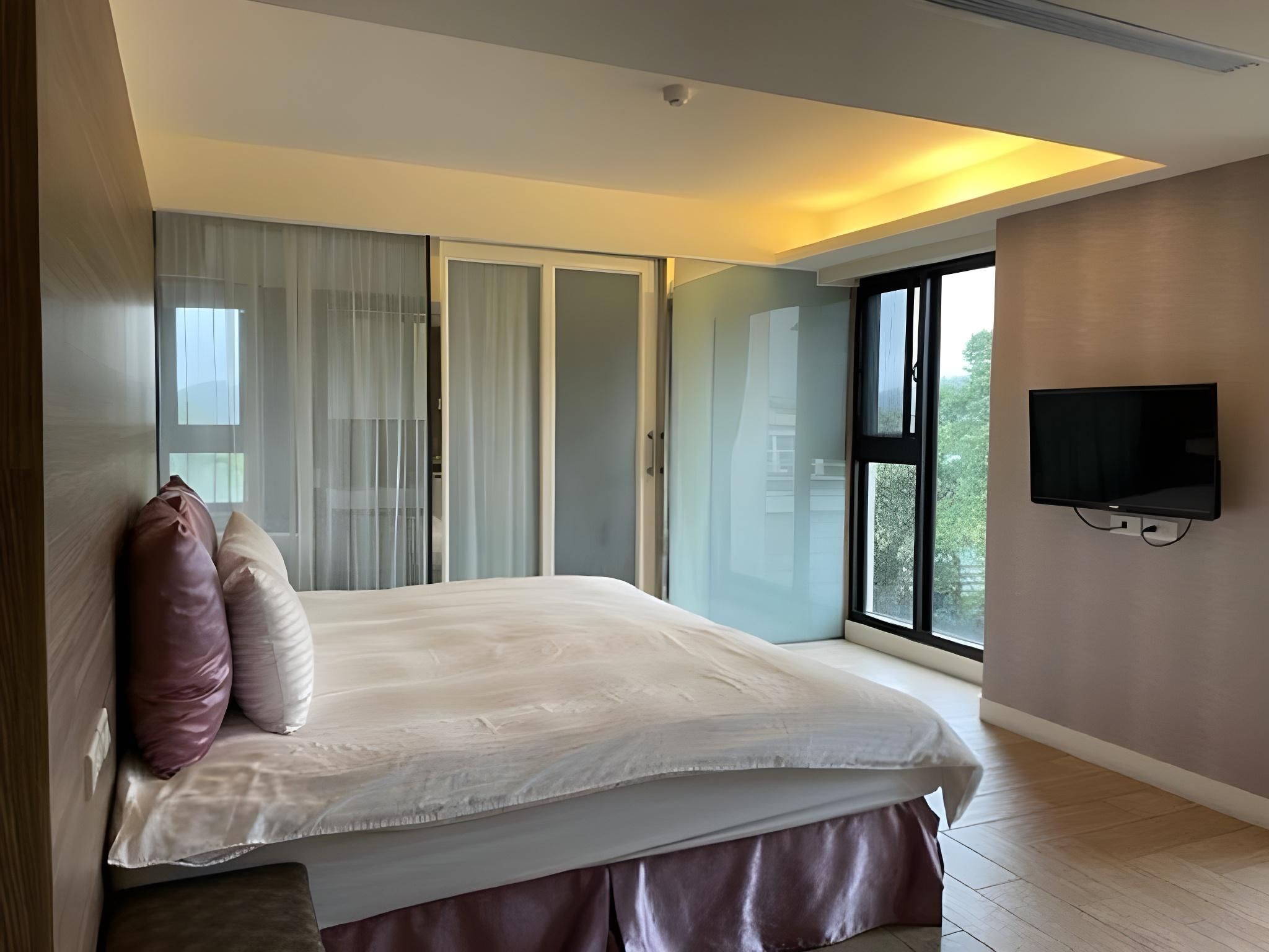 Romantic Junior Suite Garden View