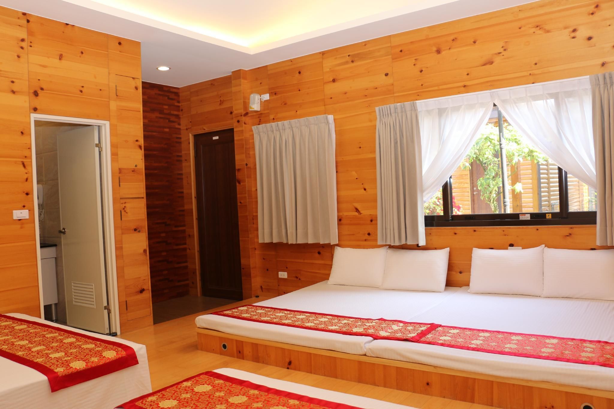 Family Suite for 7 People