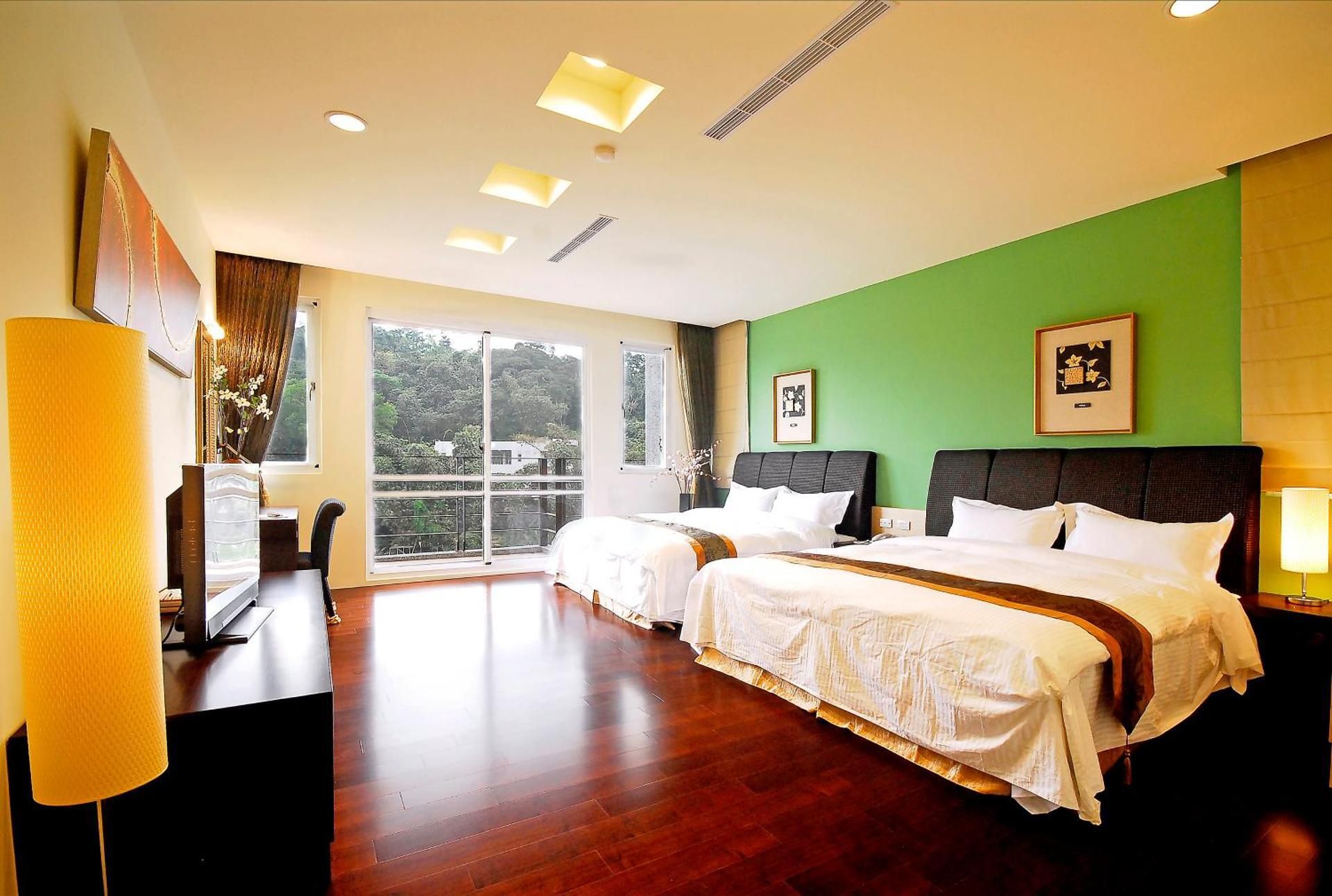 Deluxe Quadruple Room