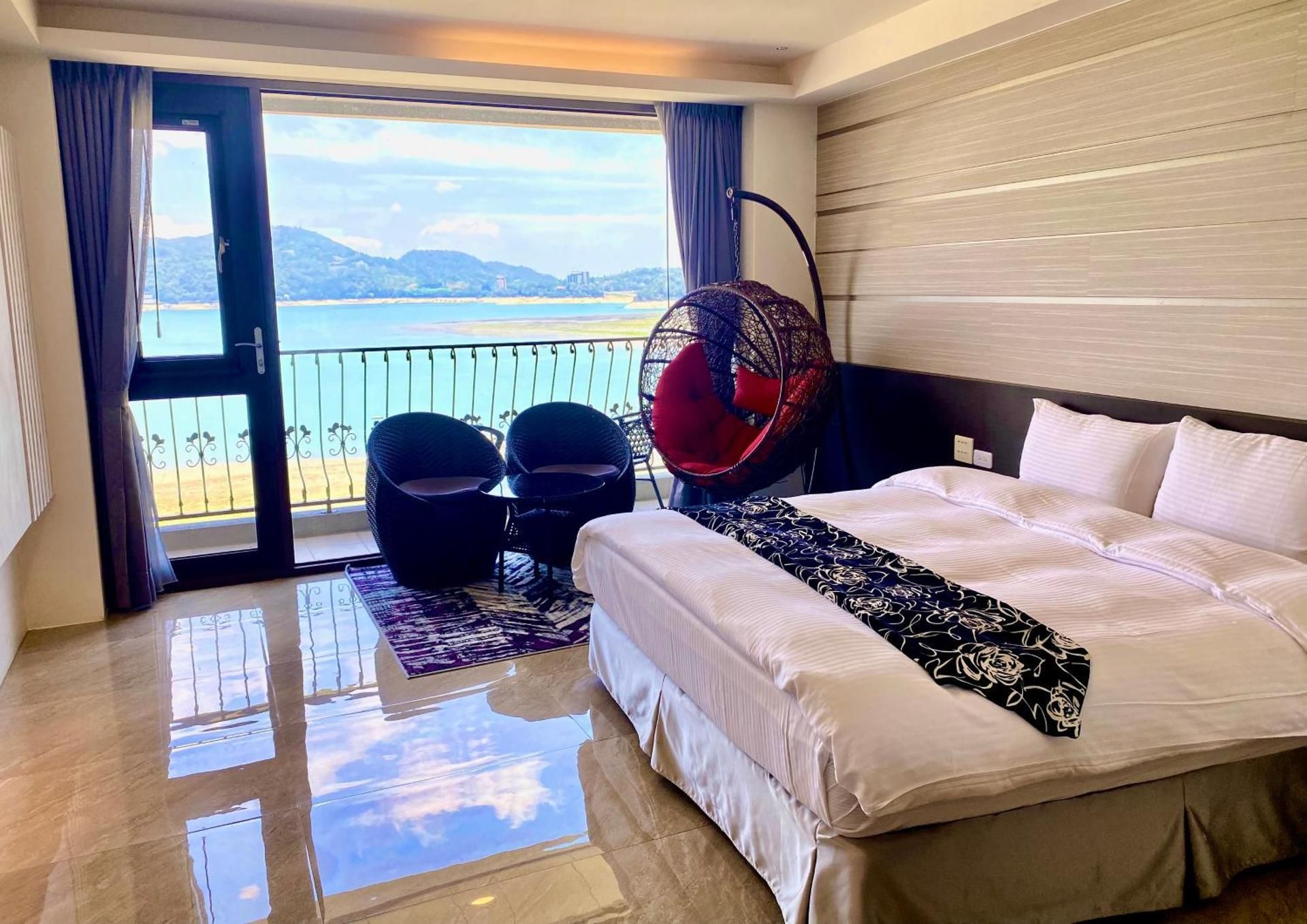 Premier Lake View Double Room