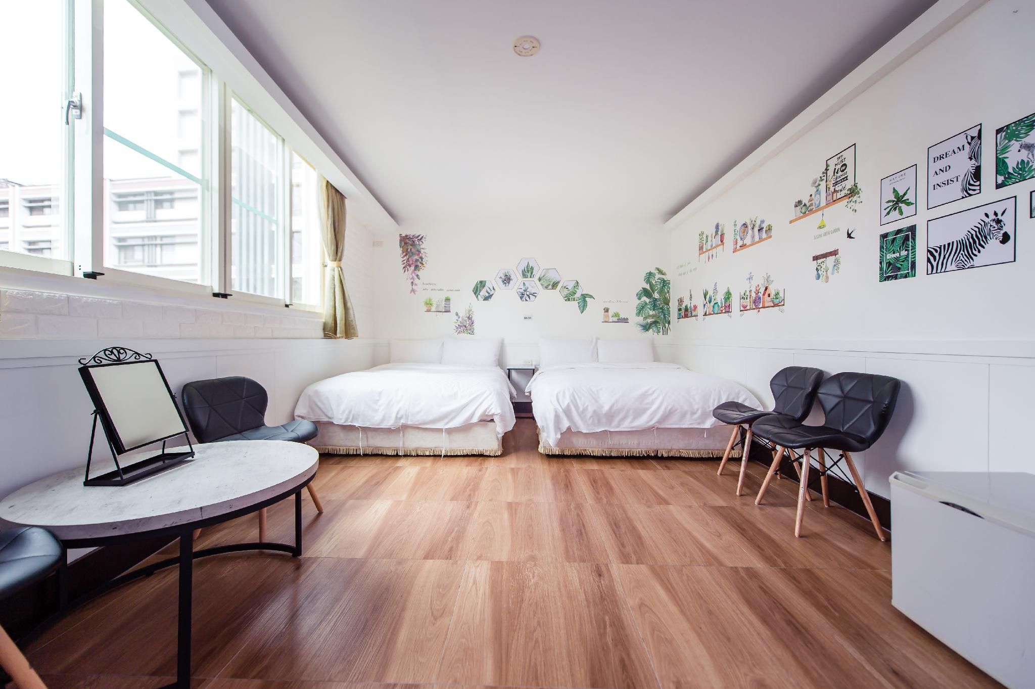 Moonlake B&B Quad Room 2