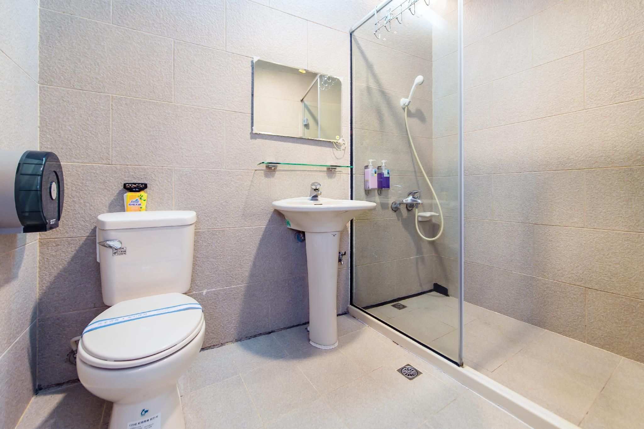 Moonlake B&B Quad Room 3