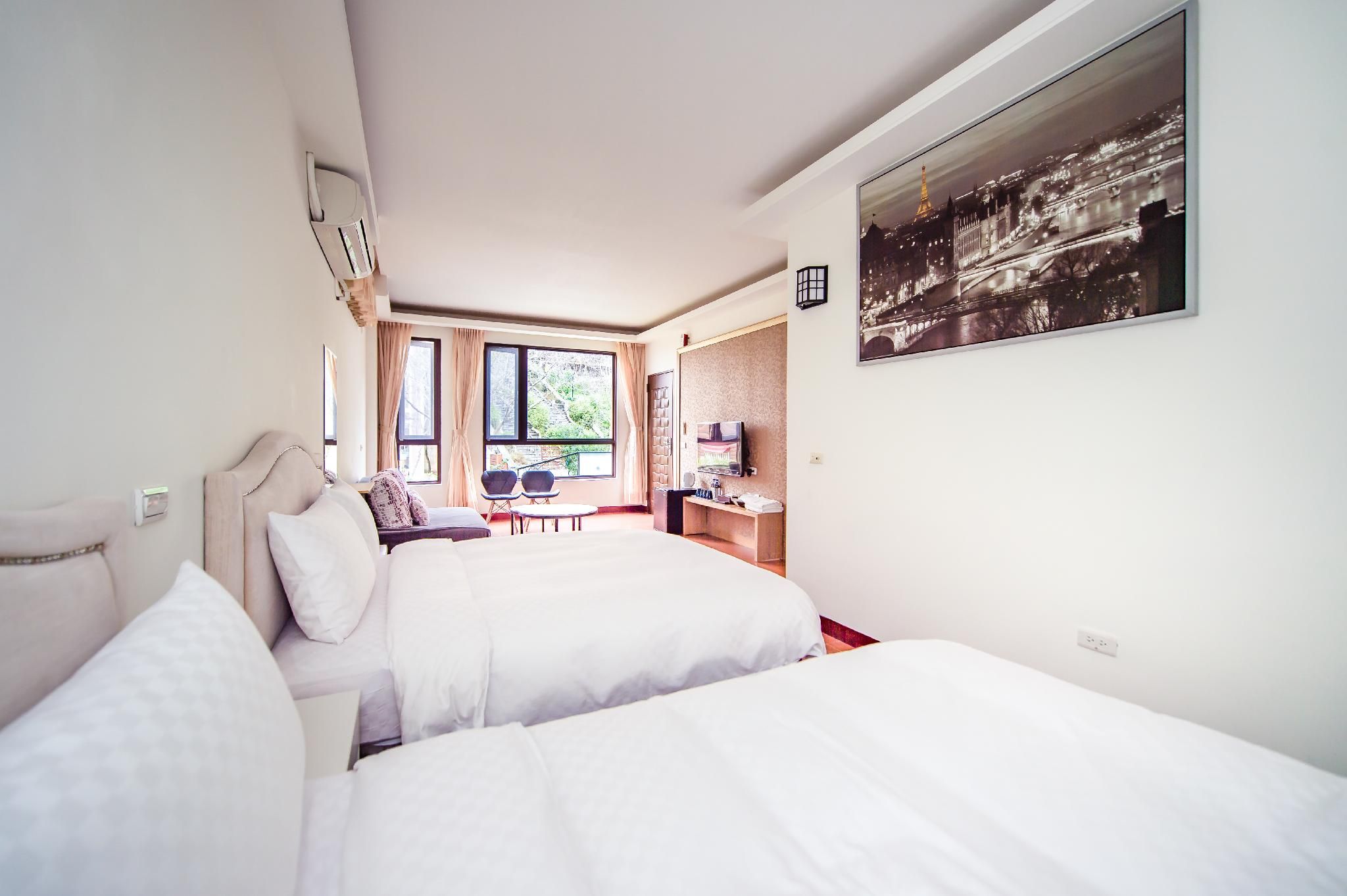 Moonlake B&B Garden View Quadruple Room