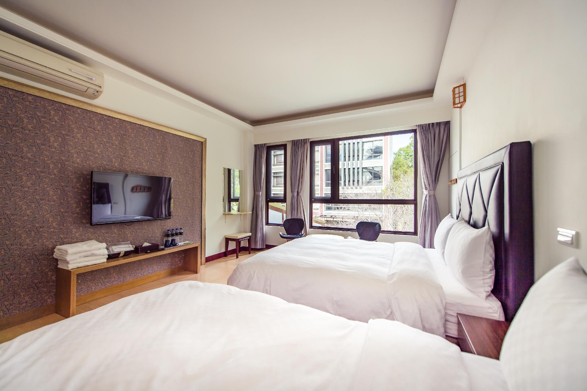 Moonlake B&B Garden View Quadruple Room 2