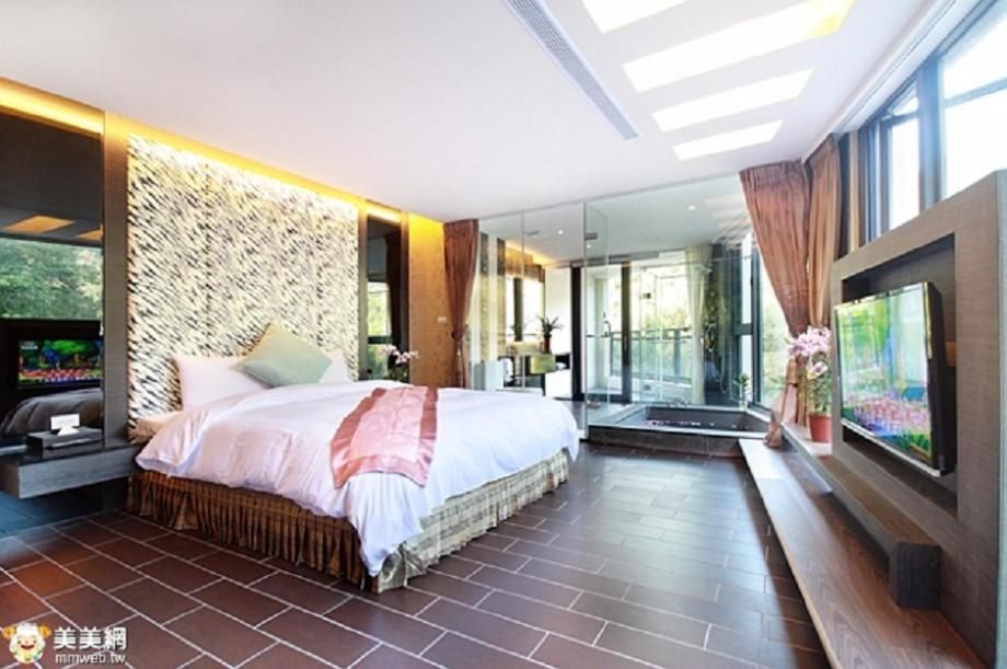 Monarch Double Room