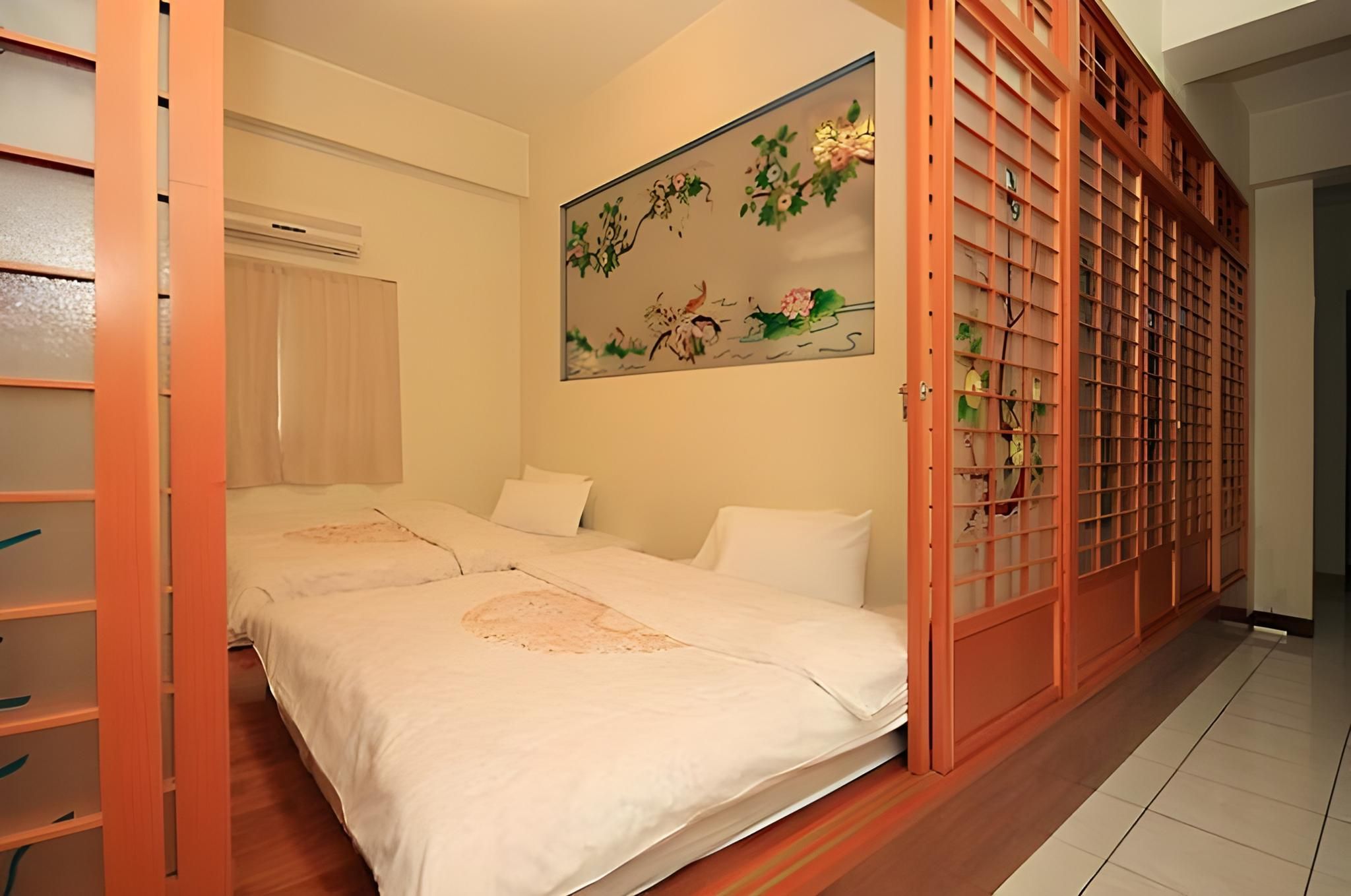 Japanese Style with Shared Bathroom