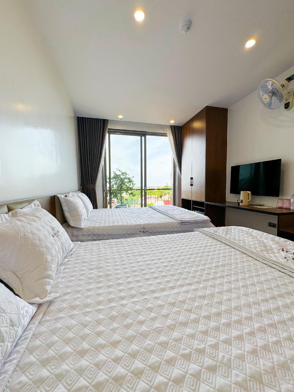 Twin Room with Balcony
