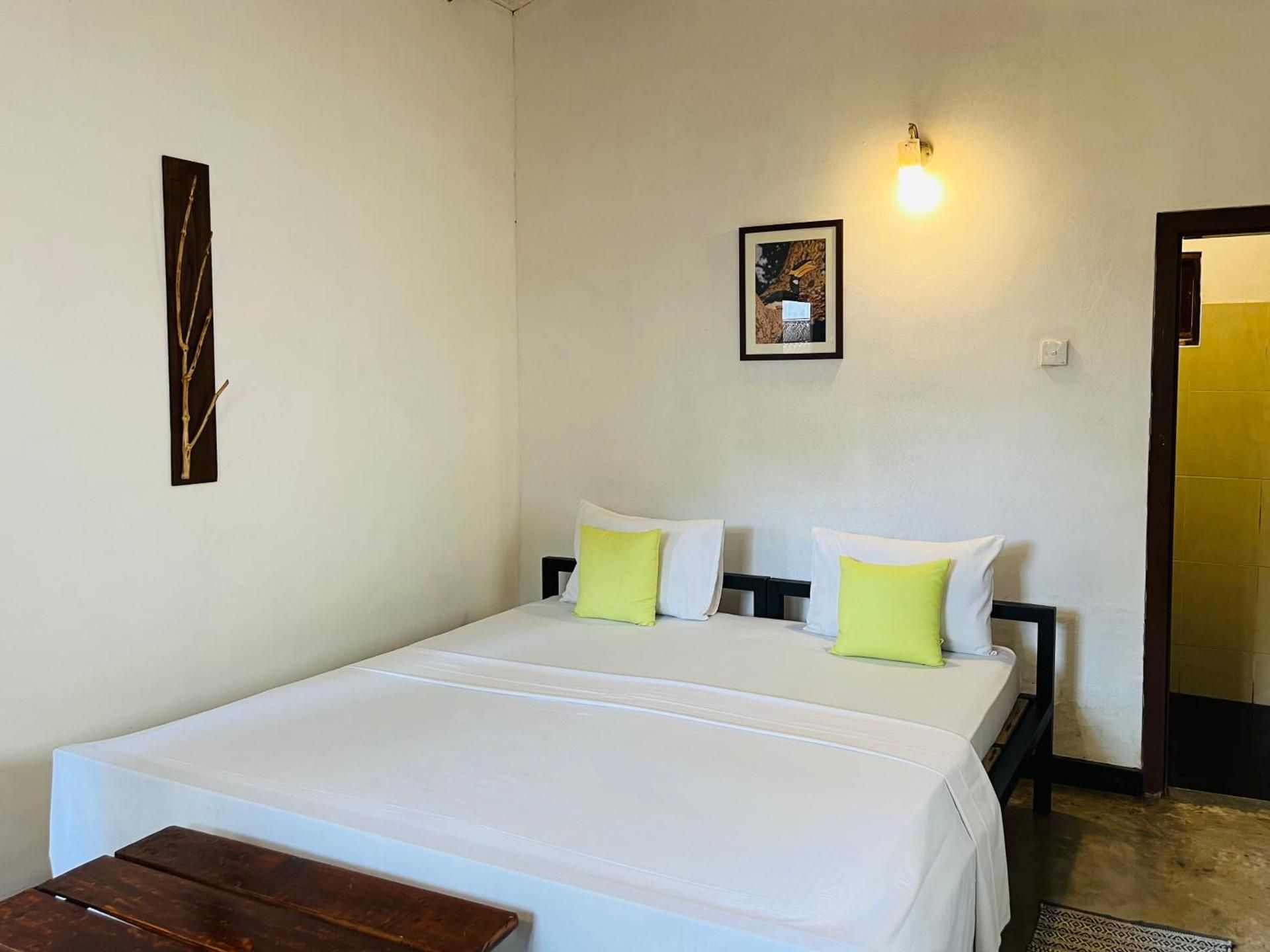 Funky Leopard Safari Lodge Bordering Yala National Park Superior Chalet 2