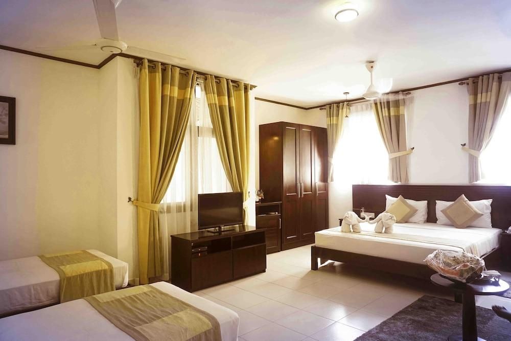 Lavendish Okrin Hotel Deluxe Triple Room 3