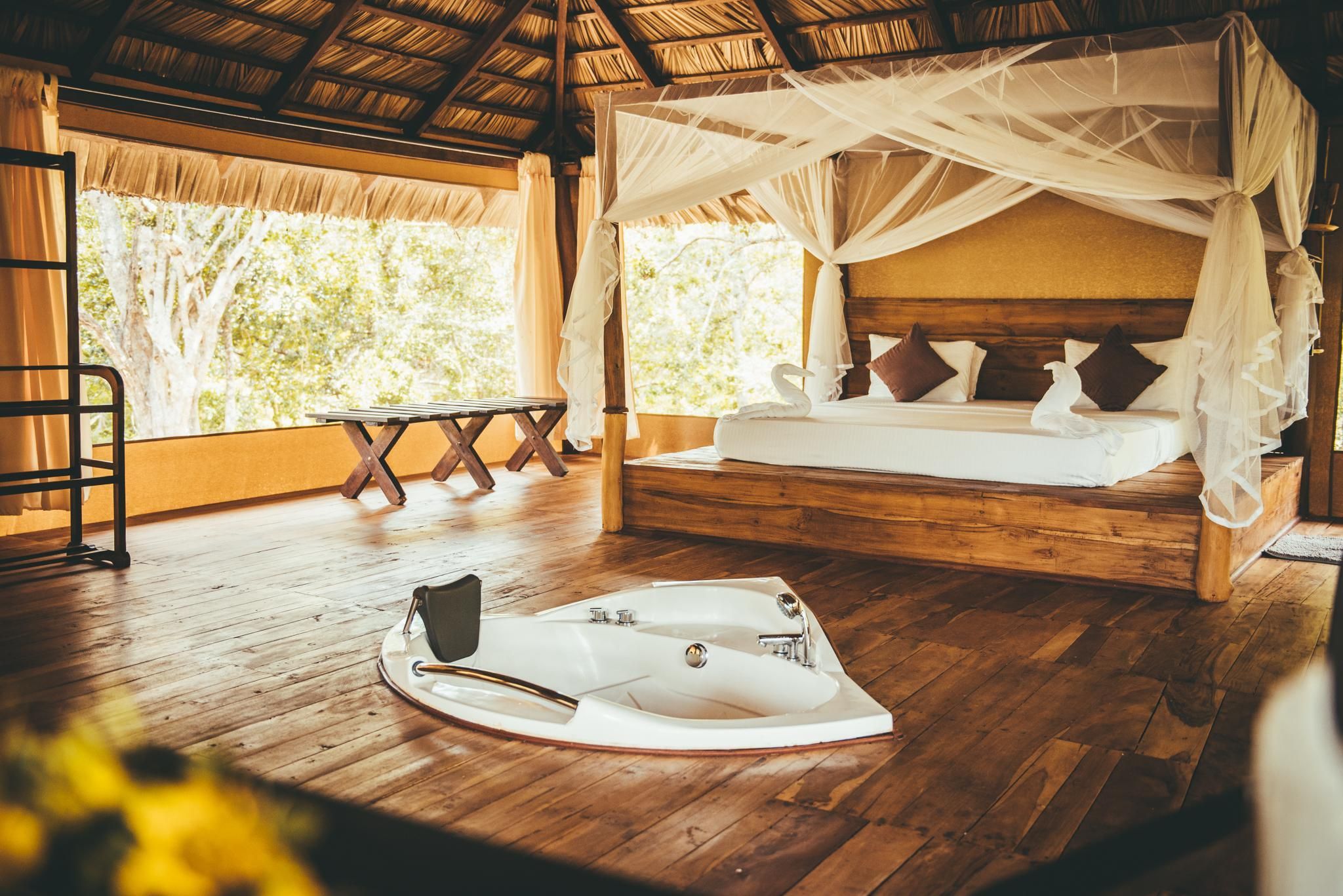 Yala Safari Camping Hotel Cottage with Jacuzzi