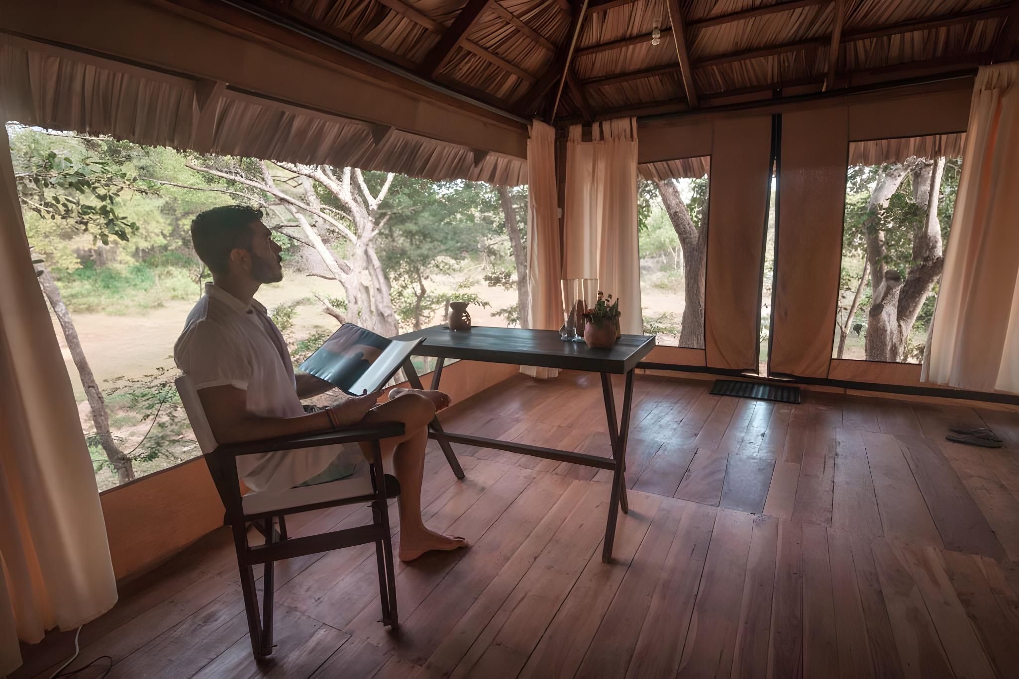 Yala Safari Camping Hotel Cottage