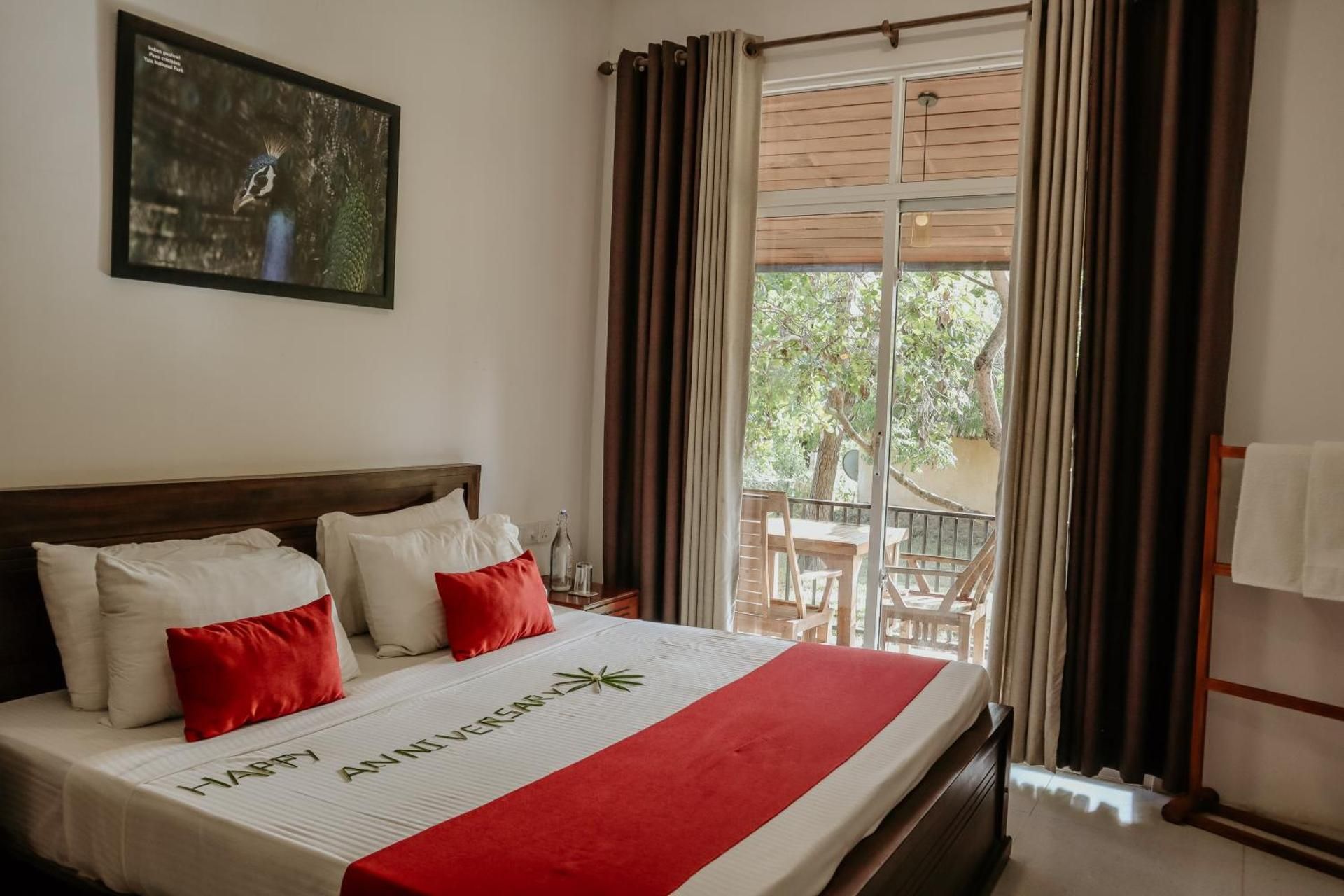 Saffron Lake Yala Standard Room