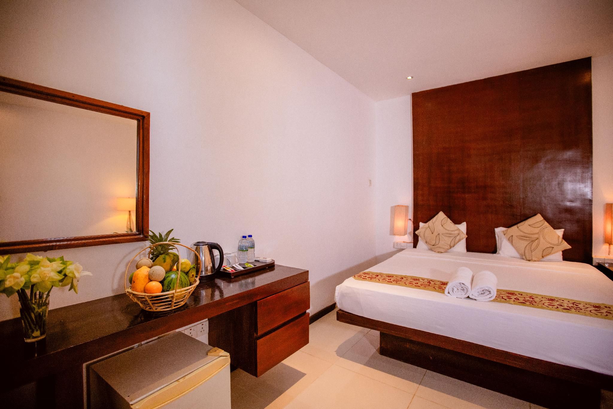 Lake Wind Resort  Garden View