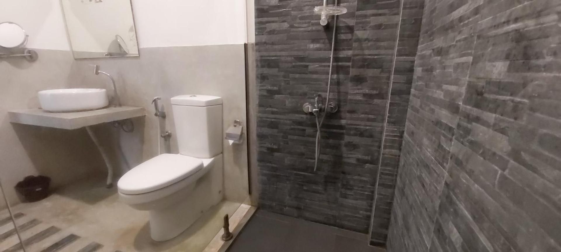 Vallee 69 Eco Leisure Deluxe Single Room 2