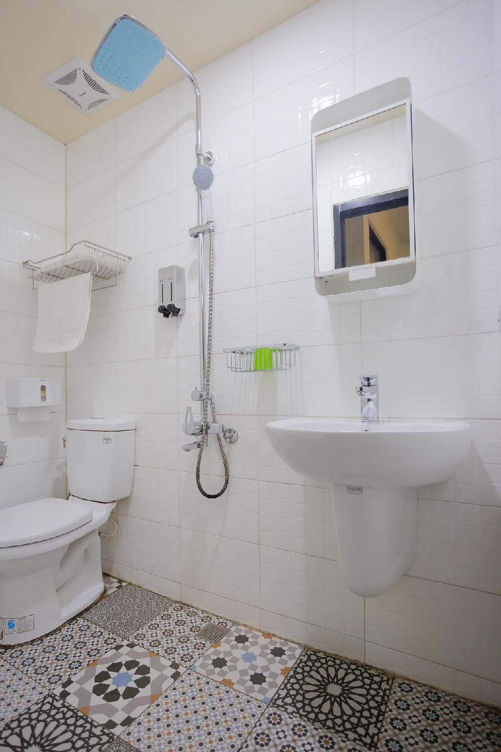 Red house & Old lane Single Room with Private External Bathroom