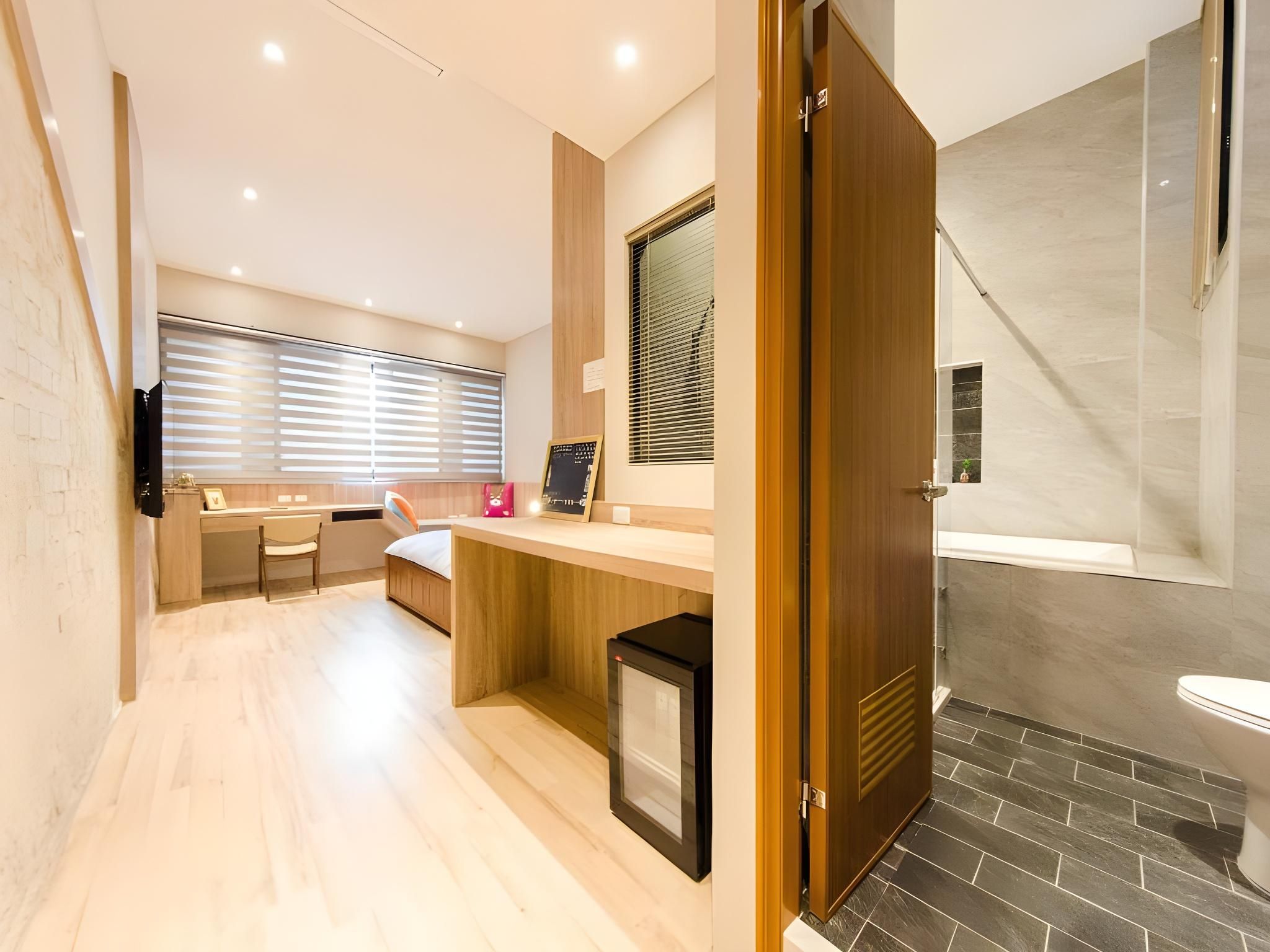 Enjoy Home Stay Deluxe Double Room Non-Smoking 3