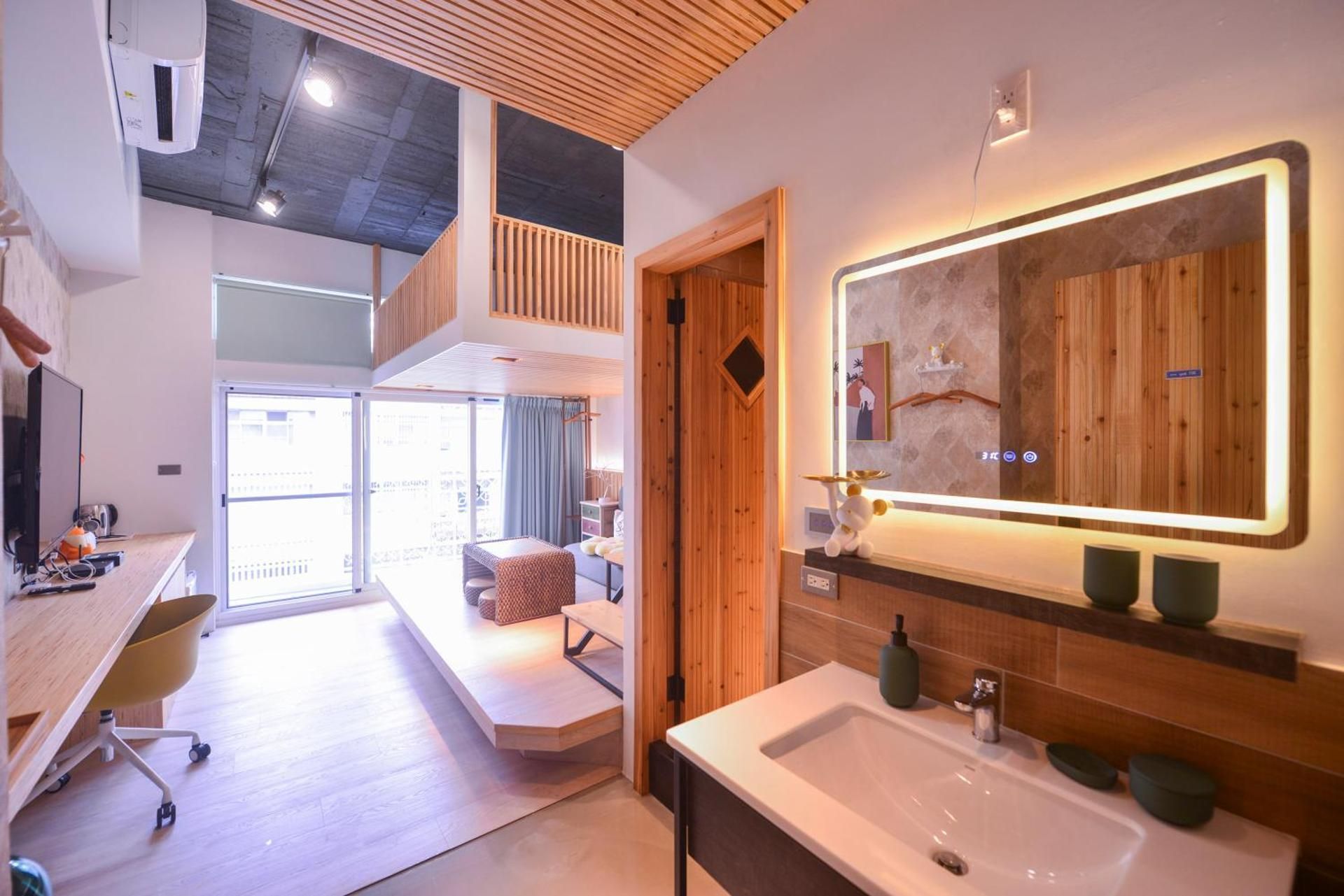 Deluxe Room Double