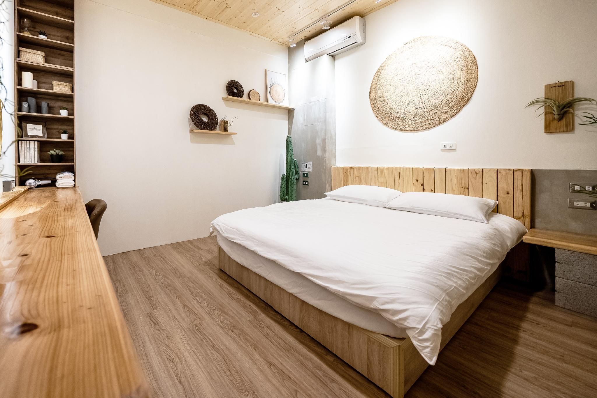 Zen House-only with shared bathroom-must contact us after booking Double Economy 2