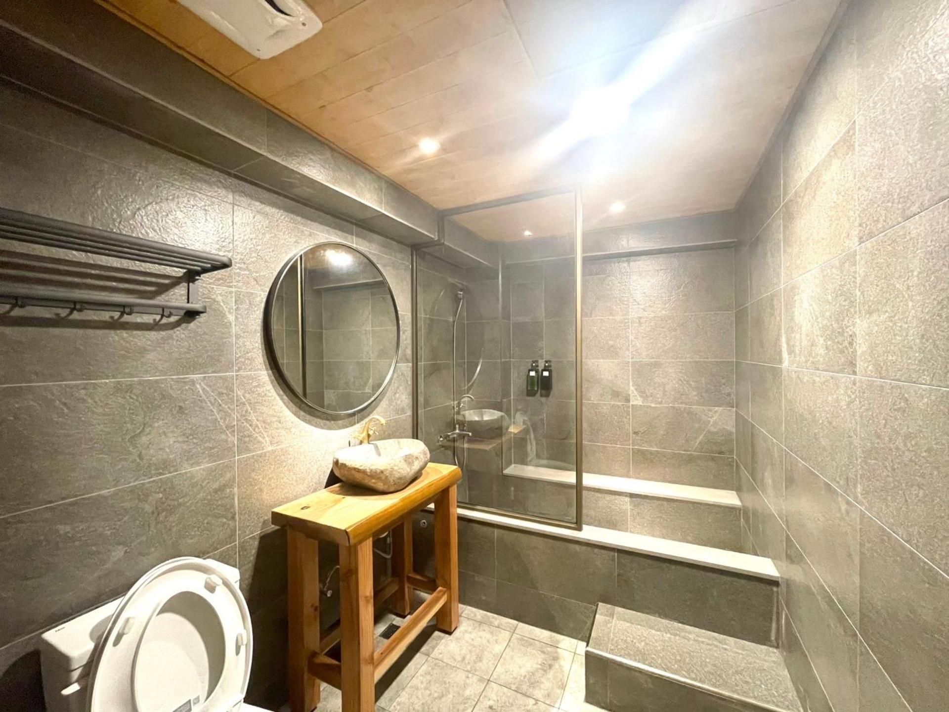 Quadruple Room with Private Bathroom