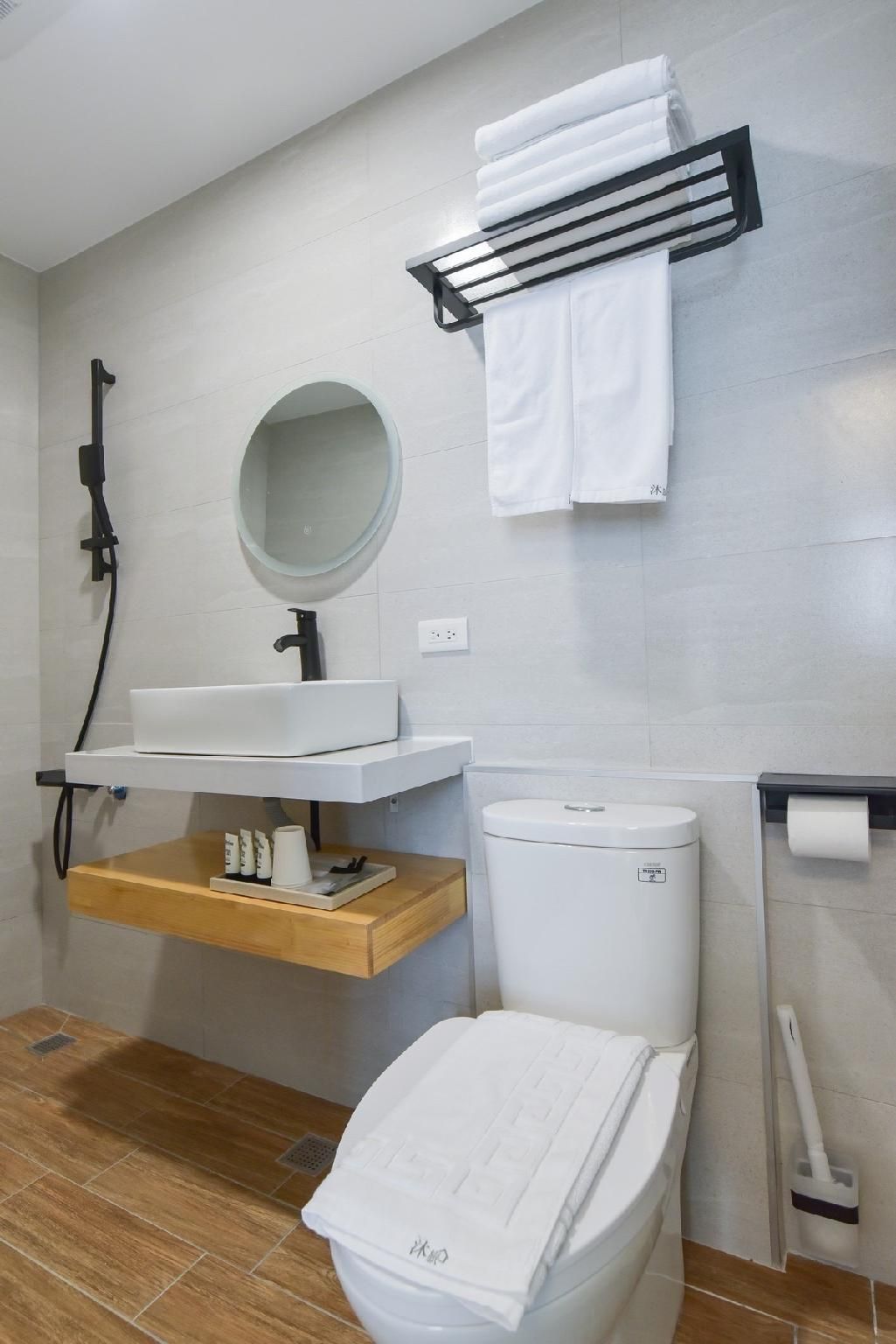 Quadruple Room with Bathroom