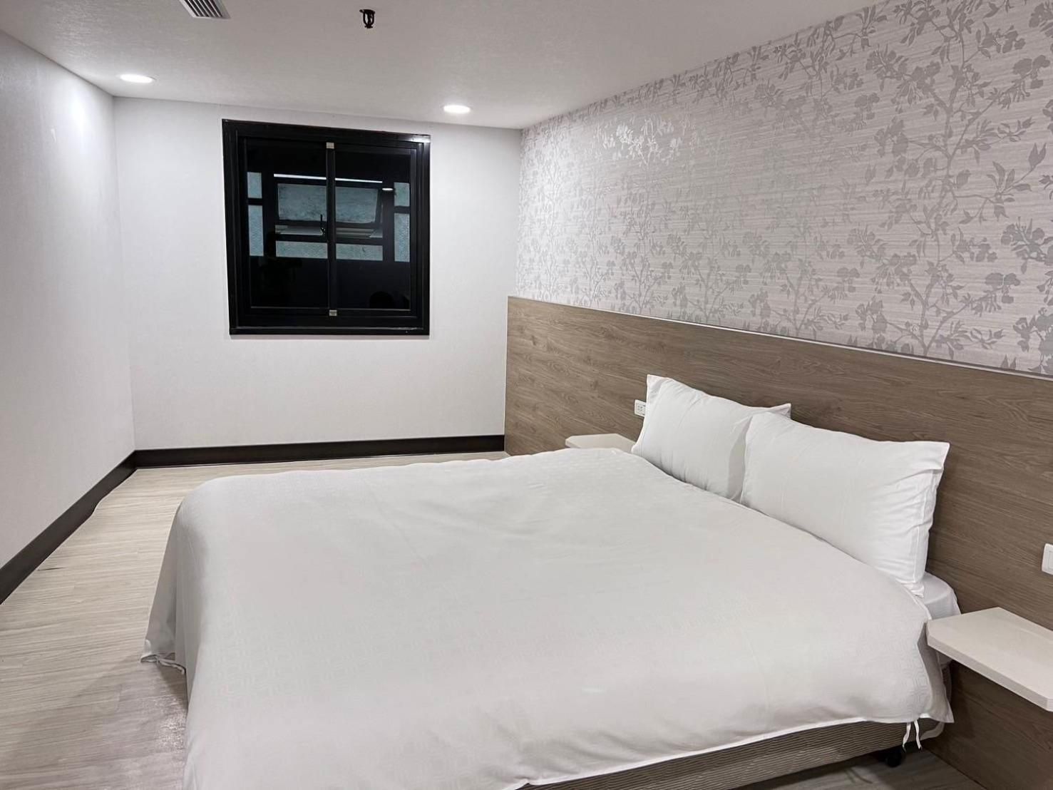 Basic Double Room without Window