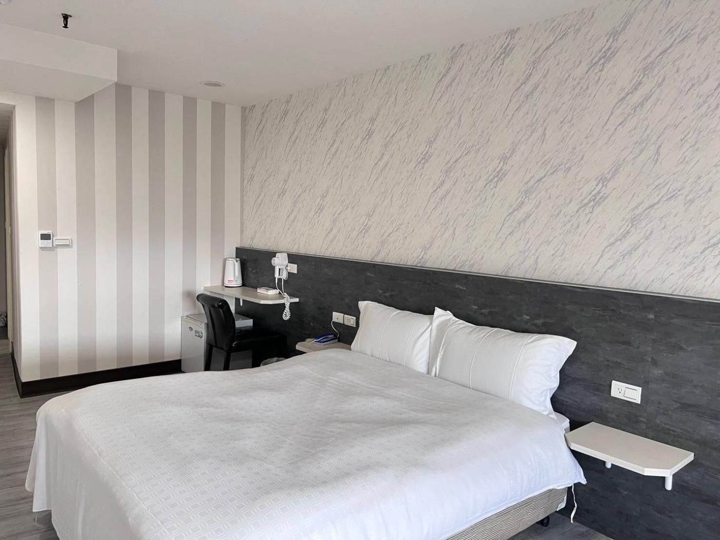 Gala Inn Exquisite Double Room 2