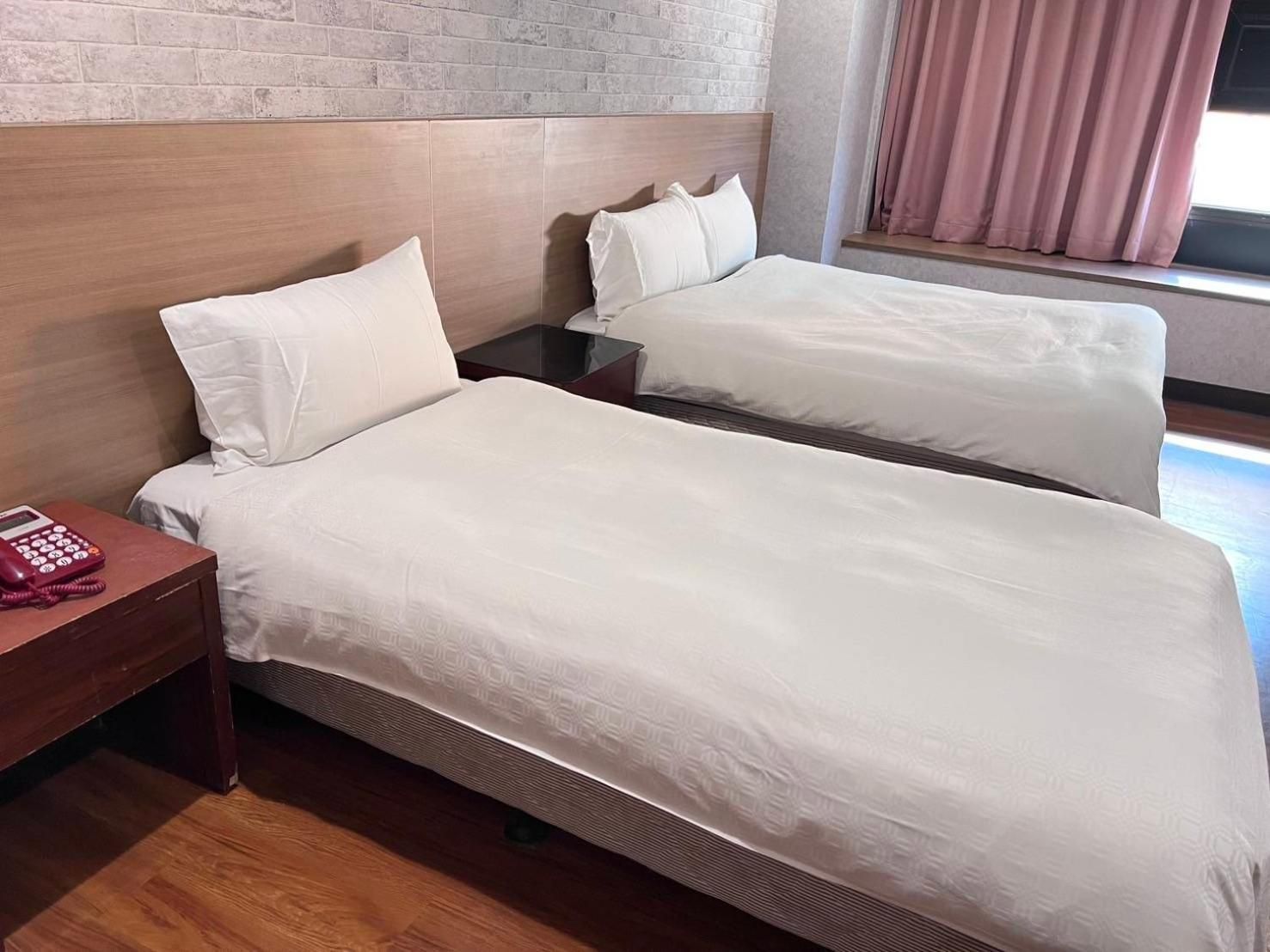 Gala Inn Economy Triple Room 3