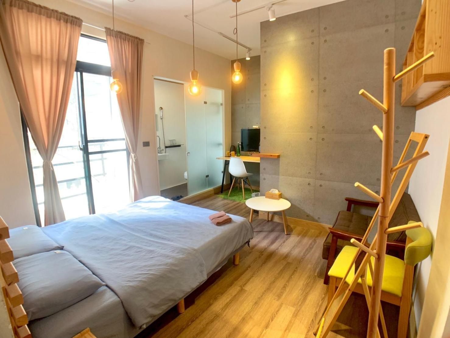 Economy Double Room with Private Bathroom