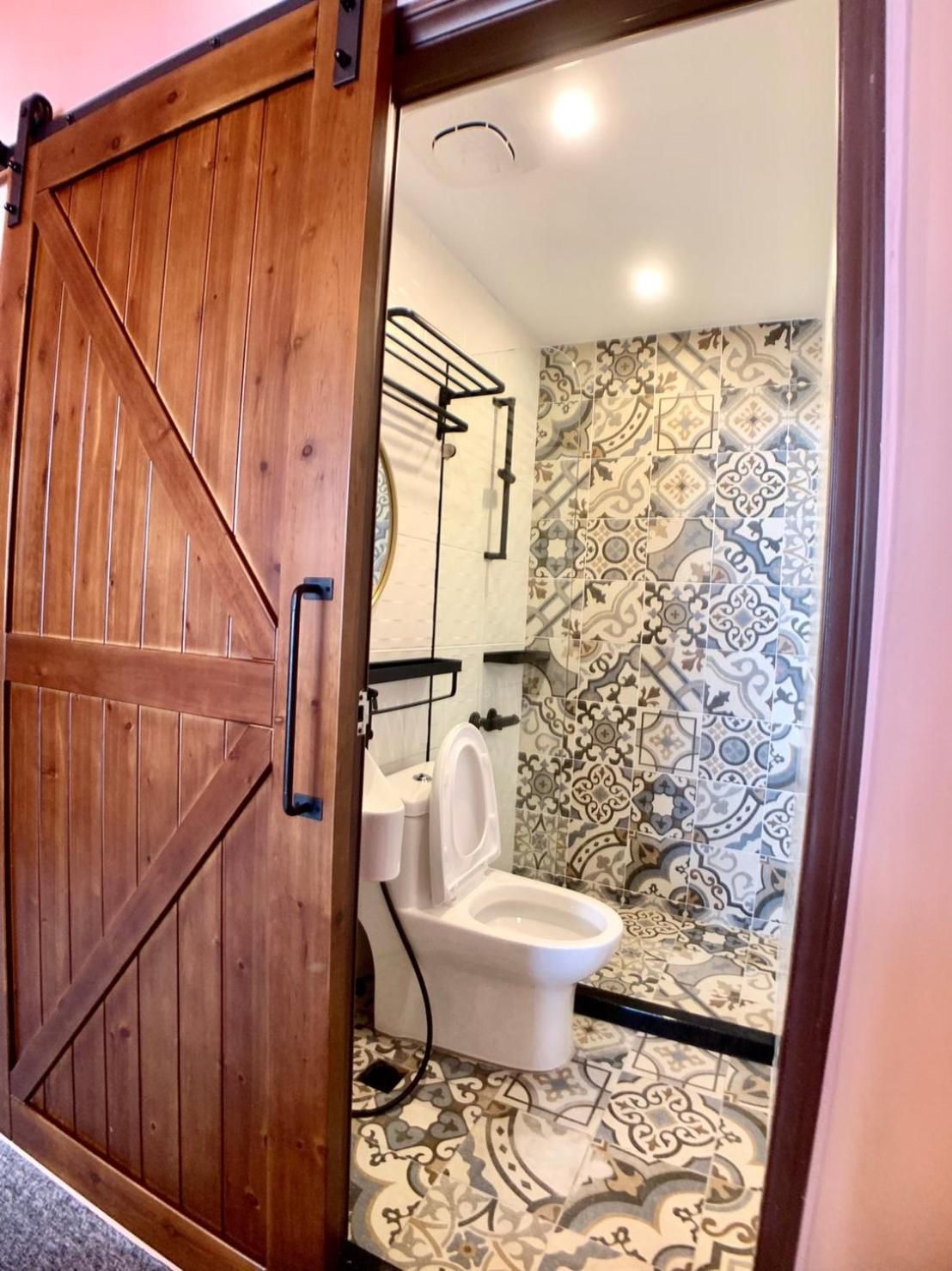 Economy Double Room with Private Bathroom