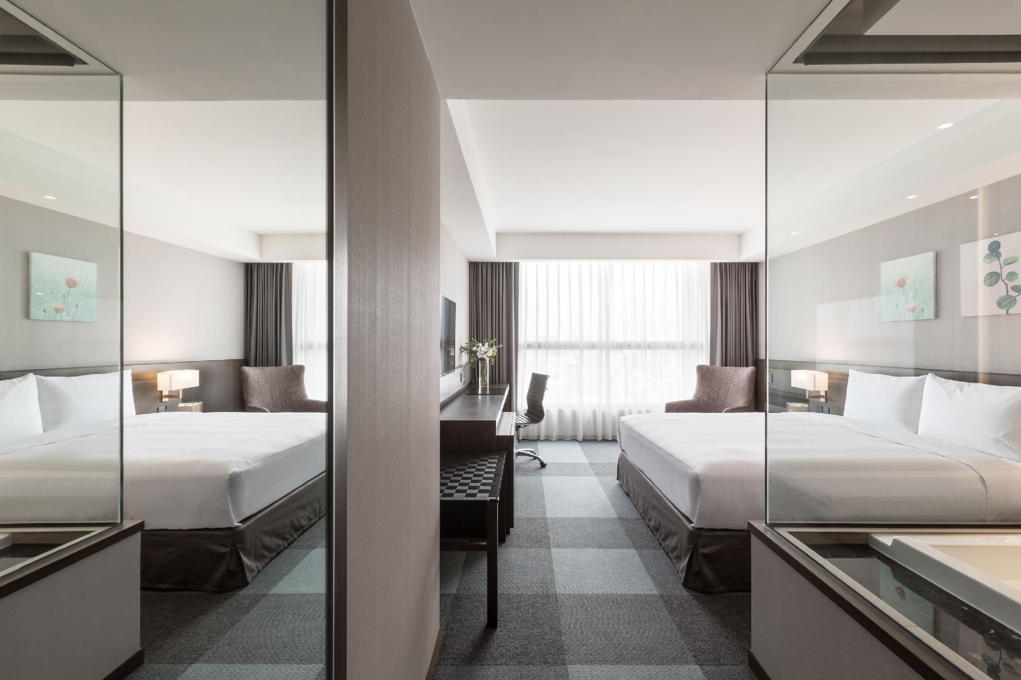 Deluxe King Room