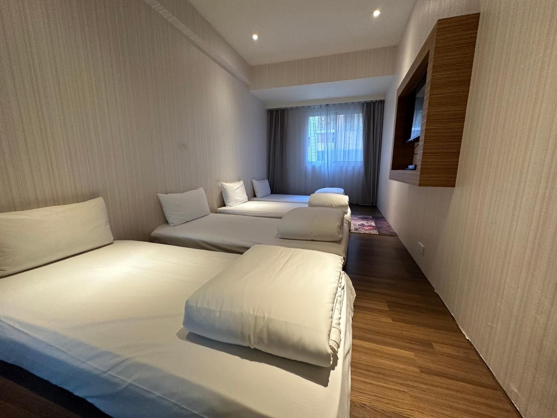 Deluxe Family Room