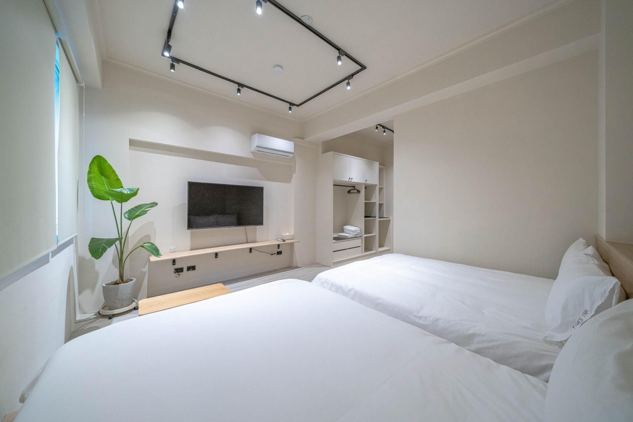 Quad Suite