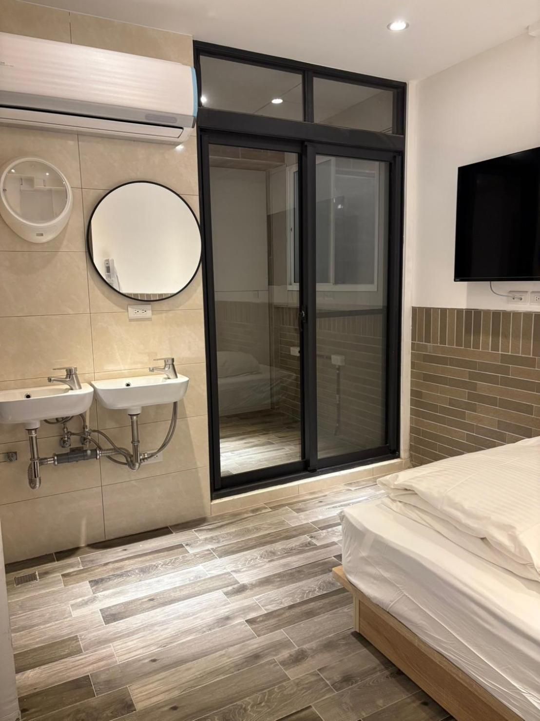 Economy Quadruple Room